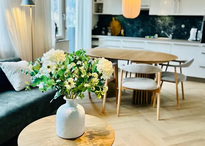 Apartment Design Family Xl W Sunny Balcony & Mountain Views & Free Parking