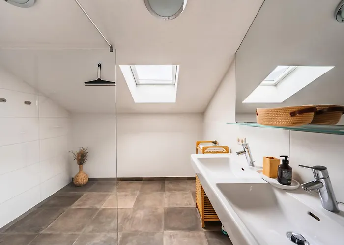 Design Family Xl W Sunny Balcony & Mountain Views & Free Parking *