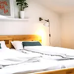 Design Family Xl W Sunny Balcony & Mountain Views & Free Parking アパート *