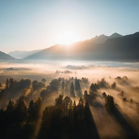 Daire Spacious Boutique Family W Sunny Balcony & Mountain Views *