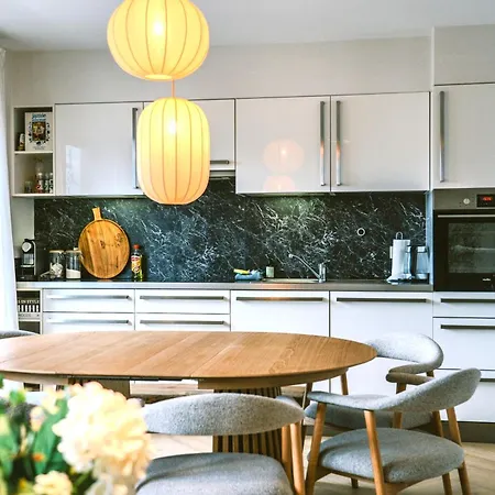 Апартаменты Design Family Xl W Sunny Balcony & Mountain Views & Free Parking *