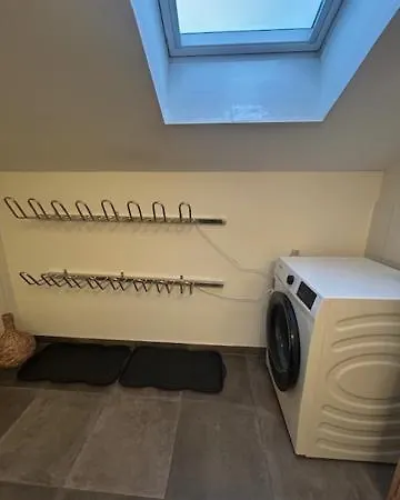 Daire Spacious Boutique Family W Sunny Balcony & Mountain Views *